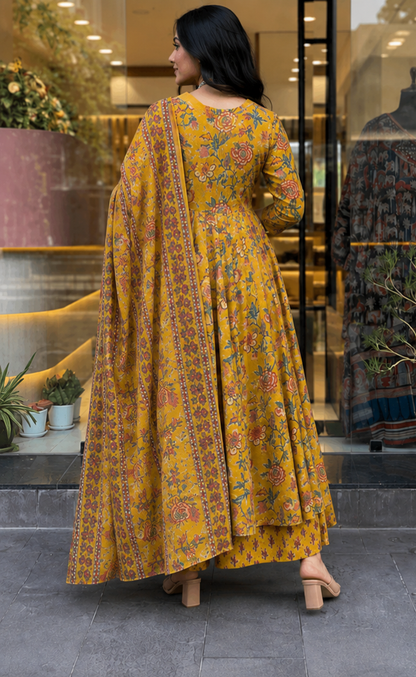 Golden Hour Vibes: Ethnic Simplicity With A Floral Twist💛